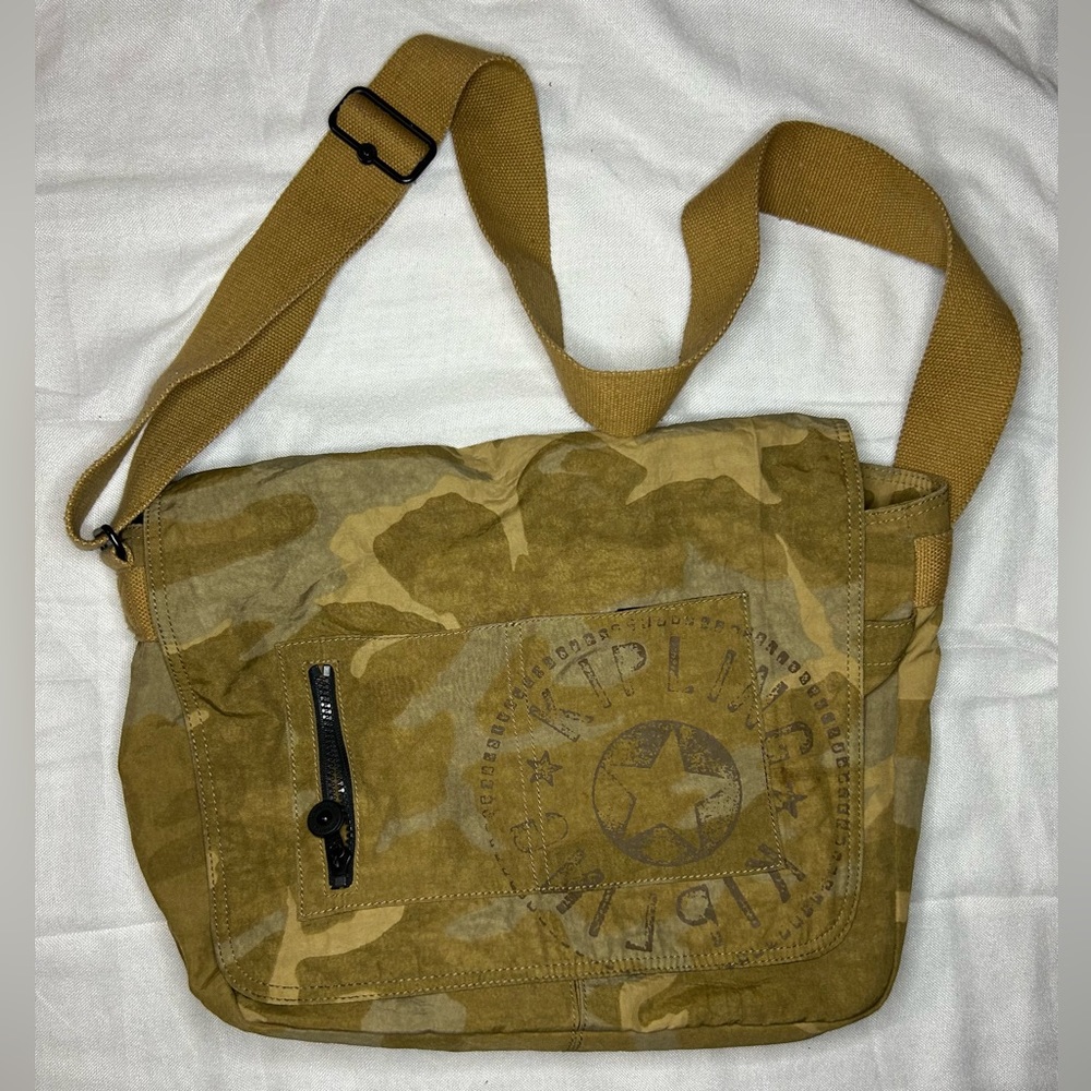 Kipling messenger bag camo beige